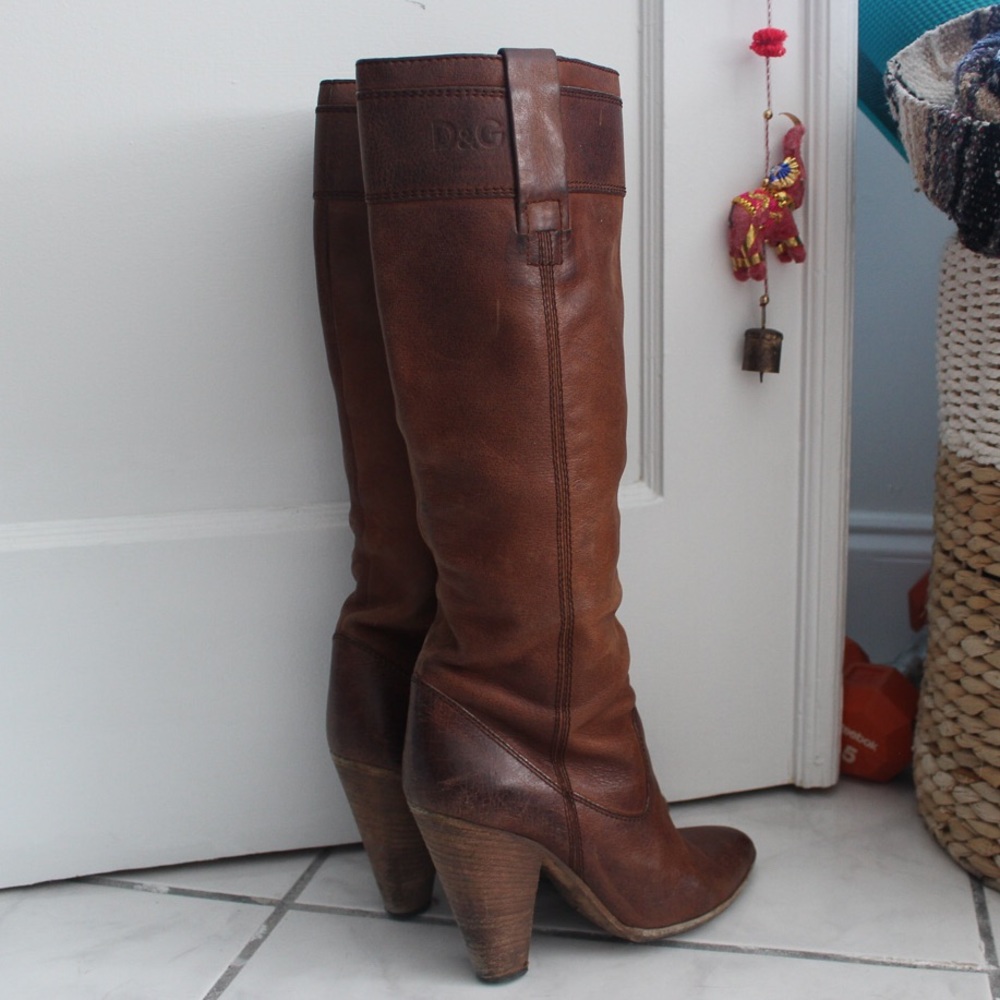🌟SOLD🌟 D&G Brown Leather Western Boots - Picture 2 of 6